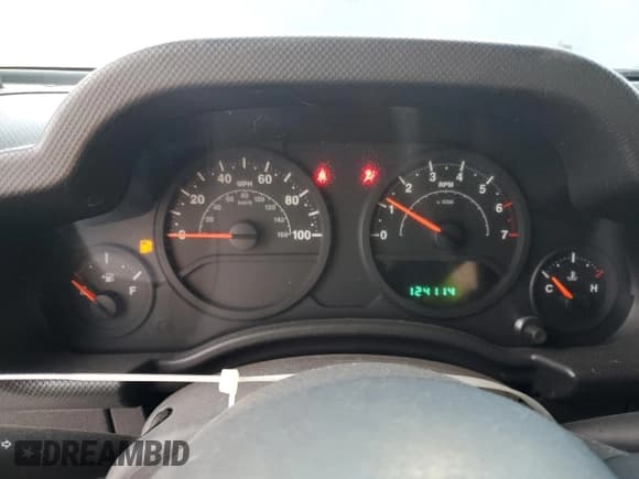 ✅ 2008 Jeep Wrangler X • VIN: 1J4FA24158L617100 • Lot: 84772785. Wystawiony na Copart z przebiegiem 124 114 mil. Bezpłatny archiwum sprzedaży aukcyjnych z USA i szczegółowy raport historii pojazdu na DreamBid. Zdjęcie 9.