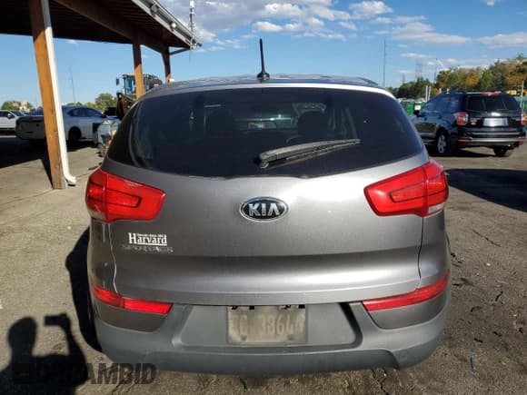 ✅ 2016 Kia Sportage LX • VIN: KNDPBCAC0G7826786 • Lot: 85494845. Wystawiony na Copart z przebiegiem 130 242 mil. Bezpłatny archiwum sprzedaży aukcyjnych z USA i szczegółowy raport historii pojazdu na DreamBid. Zdjęcie 6.