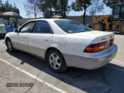 ✅ 1998 Lexus ES 300 • VIN: JT8BF28G8W5013500 • Lot: 49541405. Listed on Copart with 146,355 mi. Free auction sales archive from the USA and detailed vehicle history report at DreamBid. Image 2.
