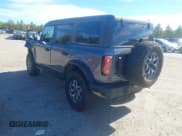 ✅ 2023 Ford Bronco • VIN: 1FMEE5DP6PLC01482 • Lot: 43247895. Wystawiony na IAAI z przebiegiem 27 335 mil. Bezpłatny archiwum sprzedaży aukcyjnych z USA i szczegółowy raport historii pojazdu na DreamBid. Zdjęcie 3.