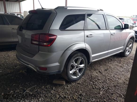 ✅ 2017 Dodge Journey Crossroad Plus • VIN: 3C4PDCGB5HT516199 • Лот: 41915477. Опубликован ранее на IAAI с пробегом 146 558 миль. Бесплатный доступ к архиву аукционных продаж из США и подробный отчёт об истории автомобиля на DreamBid. Изображение 4.