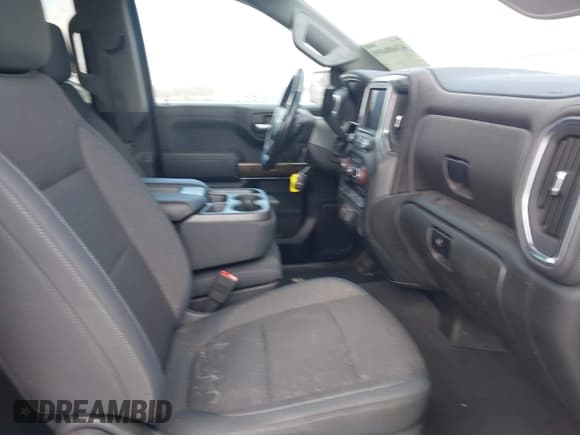 ✅ 2019 Chevrolet Silverado 1500 LT • VIN: 1GCPWCEK5KZ324570 • Lot: 43688495. Wystawiony na IAAI z przebiegiem 131 098 mil. Bezpłatny archiwum sprzedaży aukcyjnych z USA i szczegółowy raport historii pojazdu na DreamBid. Zdjęcie 5.