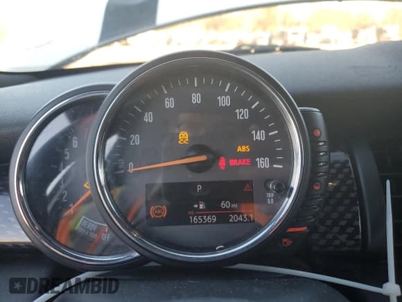 ✅ 2017 MINI Hardtop 4 Door Cooper S • VIN: WMWXU3C50H2D31690 • Lot: 86599104. Listed on Copart with 165,369 mi. Free auction sales archive from the USA and detailed vehicle history report at DreamBid. Image 9.