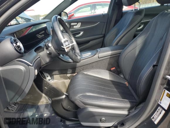 ✅ 2022 Mercedes-Benz E 350 • VIN: W1KZF8EB6NB092666 • Лот: 47895375. Опубликован ранее на Copart с пробегом Не указан. Бесплатный доступ к архиву аукционных продаж из США и подробный отчёт об истории автомобиля на DreamBid. Изображение 7.