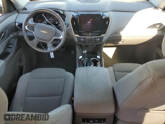 ✅ 2020 Chevrolet Traverse LT Cloth • VIN: 1GNERGKW6LJ199003 • Lot: 86899645. Wystawiony na Copart z przebiegiem 72 212 mil. Bezpłatny archiwum sprzedaży aukcyjnych z USA i szczegółowy raport historii pojazdu na DreamBid. Zdjęcie 8.