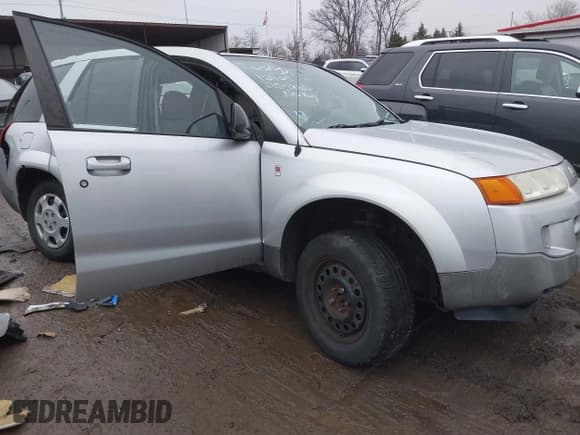✅ 2005 Saturn VUE • VIN: 5GZCZ33D95S830599 • Lot: 41477490. Wystawiony na IAAI z przebiegiem Nie podano. Bezpłatny archiwum sprzedaży aukcyjnych z USA i szczegółowy raport historii pojazdu na DreamBid. Zdjęcie 1.