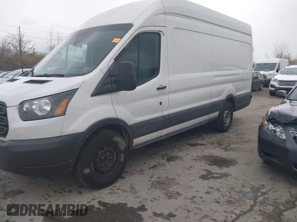 ✅ 2016 Ford Transit Cargo • VIN: 1FTYR3XM5GKB33662 • Lot: 43812911. Wystawiony na IAAI z przebiegiem 94 398 mil. Bezpłatny archiwum sprzedaży aukcyjnych z USA i szczegółowy raport historii pojazdu na DreamBid. Zdjęcie 2.