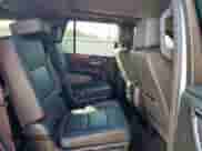 2022 Chevrolet Tahoe LT z VIN 1GNSKNKD1NR157742, wystawiony jako Copart lot #71324675 z przebiegiem 51 272 mil mil oraz Szkoda całkowita • Salvage title. Historia ofert i sprzedaży dostępna na DreamBid. Obrazek 11.