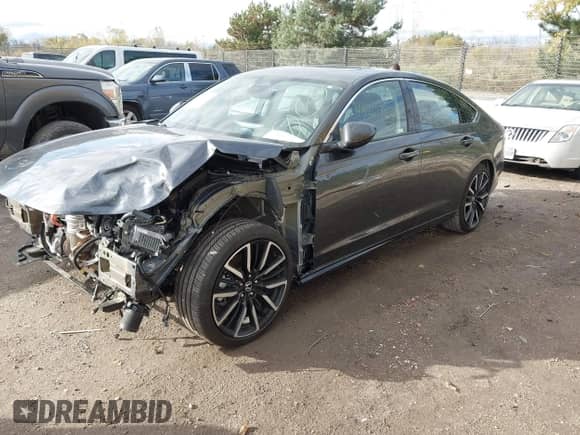 2025 Honda Accord Touring с VIN 1HGCY2F84SA043222, выставлен на аукционе IAAI как лот 43463117 с пробегом Не указан миль и . История ставок и продаж доступна на DreamBid. Изображение 18.