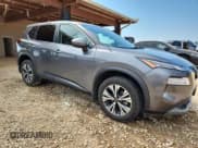 ✅ 2022 Nissan Rogue SV • VIN: 5N1BT3BA7NC728987 • Lot: 80481895. Wystawiony na Copart z przebiegiem 106 306 mil. Bezpłatny archiwum sprzedaży aukcyjnych z USA i szczegółowy raport historii pojazdu na DreamBid. Zdjęcie 4.