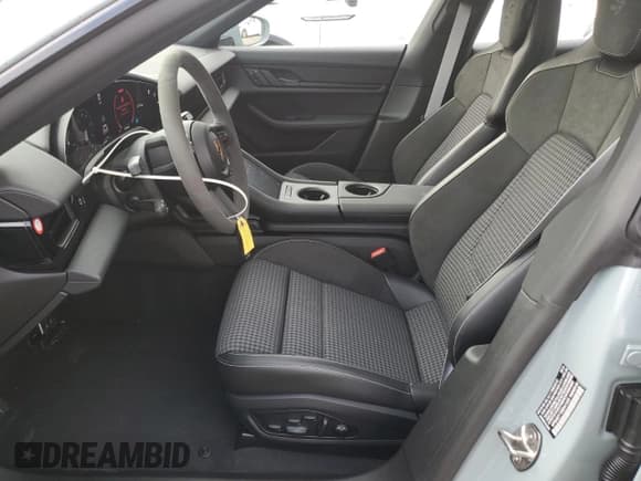 ✅ 2025 Porsche Taycan 4S • VIN: WP0AB2Y10SSA41603 • Lot: 81782305. Listed on Copart with 5,909 mi. Free auction sales archive from the USA and detailed vehicle history report at DreamBid. Image 7.