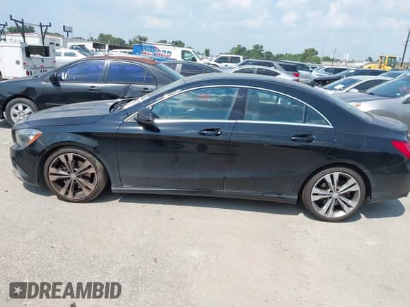 2016 Mercedes-Benz CLA 250 с VIN WDDSJ4EB0GN372920, выставлен на аукционе IAAI как лот 43260940 с пробегом 111 950 миль миль и . История ставок и продаж доступна на DreamBid. Изображение 14.