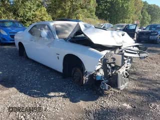 2015 Dodge Challenger R/T Plus z VIN 2C3CDZBT4FH714963, wystawiony jako IAAI lot #43341470 z przebiegiem 82 205 mil mil oraz . Historia ofert i sprzedaży dostępna na DreamBid. Obrazek 1.