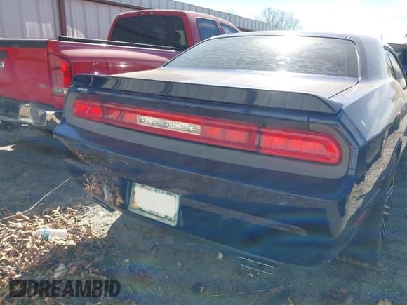 ✅ 2013 Dodge Challenger Rallye Redline • VIN: 2C3CDYAG7DH670159 • Lot: 41714619. Wystawiony na IAAI z przebiegiem 148 118 mil. Bezpłatny archiwum sprzedaży aukcyjnych z USA i szczegółowy raport historii pojazdu na DreamBid. Zdjęcie 16.