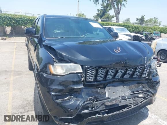 ✅ 2018 Jeep Grand Cherokee Altitude • VIN: 1C4RJEAG2JC428536 • Lot: 42472960. Wystawiony na IAAI z przebiegiem 74 631 mil. Bezpłatny archiwum sprzedaży aukcyjnych z USA i szczegółowy raport historii pojazdu na DreamBid. Zdjęcie 6.