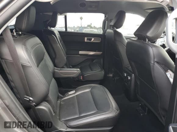 ✅ 2024 Ford Explorer Limited • VIN: 1FMSK7FH9RGA05304 • Lot: 54517665. Wystawiony na Copart z przebiegiem 41 214 mil. Bezpłatny archiwum sprzedaży aukcyjnych z USA i szczegółowy raport historii pojazdu na DreamBid. Zdjęcie 11.