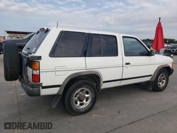 ✅ 1993 Nissan Pathfinder LE • VIN: JN8HD17SXPW113468 • Lot: 72167554. Wystawiony na Copart z przebiegiem 132 807 mil. Bezpłatny archiwum sprzedaży aukcyjnych z USA i szczegółowy raport historii pojazdu na DreamBid. Zdjęcie 3.