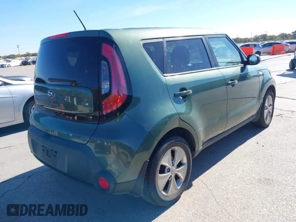 ✅ 2014 Kia Soul • VIN: KNDJN2A23E7021974 • Lot: 43661580. Wystawiony na IAAI z przebiegiem 196 202 mil. Bezpłatny archiwum sprzedaży aukcyjnych z USA i szczegółowy raport historii pojazdu na DreamBid. Zdjęcie 4.
