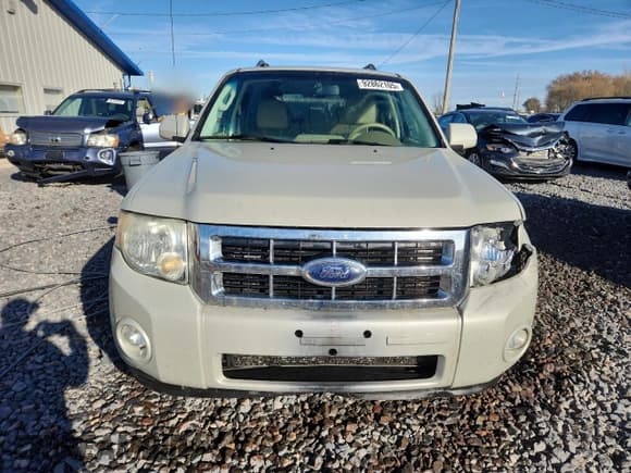 ✅ 2009 Ford Escape Limited • VIN: 1FMCU04G69KC02718 • Lot: 92862105. Listed on Copart with 156,611 mi. Free auction sales archive from the USA and detailed vehicle history report at DreamBid. Image 5.