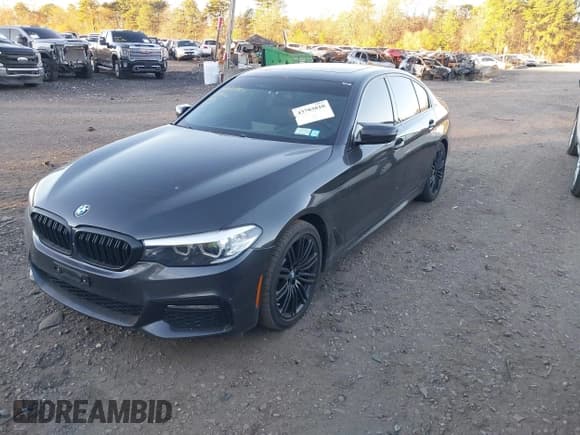 ✅ 2018 BMW 5 Series 540i xDrive • VIN: WBAJE7C56JG891214 • Лот: 43703810. Опубликован ранее на IAAI с пробегом 109 426 миль. Бесплатный доступ к архиву аукционных продаж из США и подробный отчёт об истории автомобиля на DreamBid. Изображение 2.