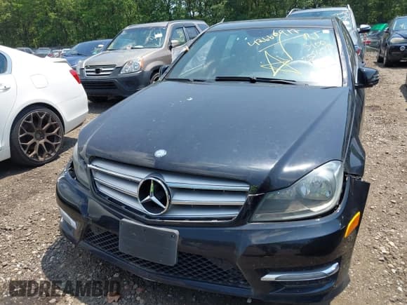 ✅ 2012 Mercedes-Benz C 300 Sport • VIN: WDDGF8BBXCA600961 • Lot: 42666917. Listed on IAAI with Not provided. Free auction sales archive from the USA and detailed vehicle history report at DreamBid. Image 11.