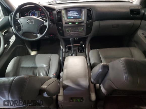 ✅ 2004 Toyota Land Cruiser • VIN: JTEHT05J442058646 • Lot: 66069855. Wystawiony na Copart z przebiegiem 242 059 mil. Bezpłatny archiwum sprzedaży aukcyjnych z USA i szczegółowy raport historii pojazdu na DreamBid. Zdjęcie 8.