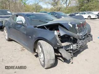 2016 Chevrolet Camaro 1LT z VIN 1G1FB1RX7G0179702, wystawiony jako IAAI lot #41878598 z przebiegiem 103 784 mil mil oraz . Historia ofert i sprzedaży dostępna na DreamBid. Obrazek 1.