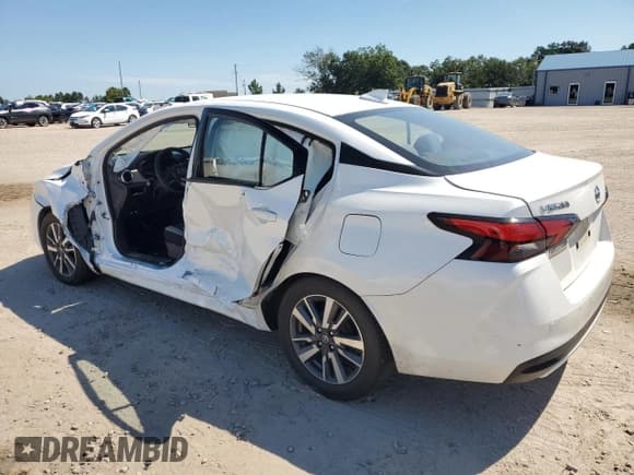 ✅ 2020 Nissan Versa SV • VIN: 3N1CN8EV7LL911969 • Lot: 70457705. Wystawiony na Copart z przebiegiem 114 444 mil. Bezpłatny archiwum sprzedaży aukcyjnych z USA i szczegółowy raport historii pojazdu na DreamBid. Zdjęcie 2.