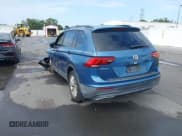 ✅ 2019 Volkswagen Tiguan S • VIN: 3VV1B7AX0KM101611 • Лот: 43372465. Опубликован ранее на IAAI с пробегом 63 802 миль. Бесплатный доступ к архиву аукционных продаж из США и подробный отчёт об истории автомобиля на DreamBid. Изображение 3.