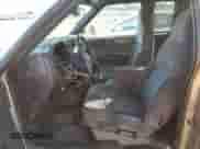 2000 Chevrolet S-10 LS с VIN 1GCCS1943YK132317, выставлен на аукционе Copart как лот 79939654 с пробегом 149 898 миль миль и Чистый • Clean title. История ставок и продаж доступна на DreamBid. Изображение 7.