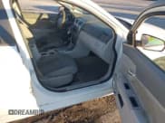 ✅ 2008 Dodge Avenger SXT • VIN: 1B3LC56K38N575235 • Лот: 41329390. Опубликован ранее на IAAI с пробегом 173 294 миль. Бесплатный доступ к архиву аукционных продаж из США и подробный отчёт об истории автомобиля на DreamBid. Изображение 5.