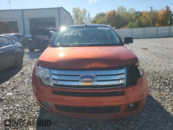 ✅ 2007 Ford Edge SEL Plus • VIN: 2FMDK39C87BA78962 • Lot: 86236545. Wystawiony na Copart z przebiegiem 292 860 mil. Bezpłatny archiwum sprzedaży aukcyjnych z USA i szczegółowy raport historii pojazdu na DreamBid. Zdjęcie 5.