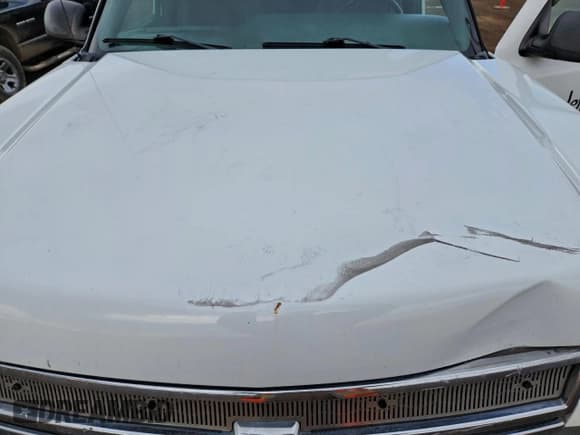 ✅ 2005 Chevrolet Silverado 2500HD LS • VIN: 1GCHK29U45E311987 • Lot: 93718665. Wystawiony na Copart z przebiegiem 256 364 mil. Bezpłatny archiwum sprzedaży aukcyjnych z USA i szczegółowy raport historii pojazdu na DreamBid. Zdjęcie 11.