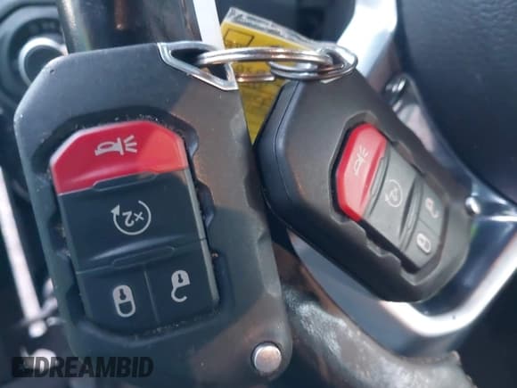 ✅ 2020 Jeep Wrangler Unlimited Sahara Altitude • VIN: 1C4HJXEN7LW122756 • Lot: 43805621. Listed on IAAI with 127,613 mi. Free auction sales archive from the USA and detailed vehicle history report at DreamBid. Image 11.