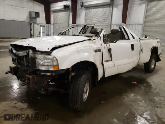 ✅ 2003 Ford F-350 XL • VIN: 1FTSX31P03EC34440 • Lot: 83845674. Wystawiony na Copart z przebiegiem Nie podano. Bezpłatny archiwum sprzedaży aukcyjnych z USA i szczegółowy raport historii pojazdu na DreamBid. Zdjęcie 1.