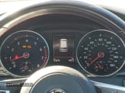 ✅ 2018 Volkswagen Golf GTI S • VIN: 3VW547AU4JM263379 • Lot: 85568665. Wystawiony na Copart z przebiegiem 37 879 mil. Bezpłatny archiwum sprzedaży aukcyjnych z USA i szczegółowy raport historii pojazdu na DreamBid. Zdjęcie 9.