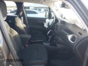 ✅ 2020 Jeep Renegade Latitude • VIN: ZACNJABBXLPL71363 • Lot: 42540664. Listed on IAAI with Not provided. Free auction sales archive from the USA and detailed vehicle history report at DreamBid. Image 5.