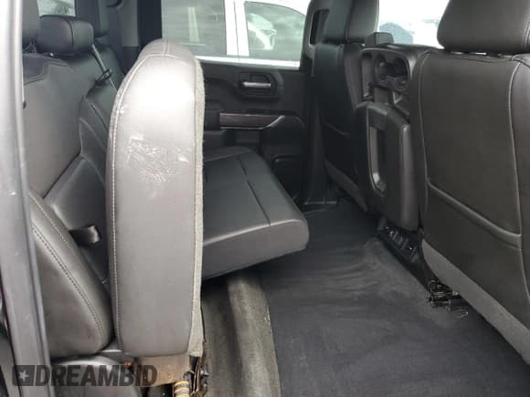 ✅ 2019 Chevrolet Silverado 1500 LTZ • VIN: 1GCPWEED5KZ134099 • Lot: 75094584. Wystawiony na Copart z przebiegiem 79 318 mil. Bezpłatny archiwum sprzedaży aukcyjnych z USA i szczegółowy raport historii pojazdu na DreamBid. Zdjęcie 10.