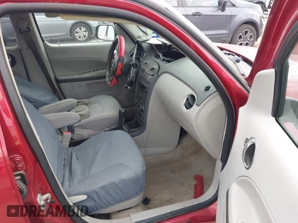 ✅ 2010 Chevrolet HHR 1LT • VIN: 3GNBABDB3AS617326 • Lot: 42124522. Listed on IAAI with 145,072 mi. Free auction sales archive from the USA and detailed vehicle history report at DreamBid. Image 5.