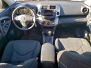 ✅ 2011 Toyota RAV4 Sport • VIN: JTMRF4DV1B5042380 • Lot: 94294535. Wystawiony na Copart z przebiegiem 206 570 mil. Bezpłatny archiwum sprzedaży aukcyjnych z USA i szczegółowy raport historii pojazdu na DreamBid. Zdjęcie 8.