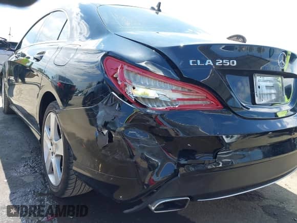 2015 Mercedes-Benz CLA 250 with VIN WDDSJ4EB7FN163737, listed as a IAAI auction lot 43090171 with 121,104 mi miles and . Bid and sale history available at DreamBid. Image 17.