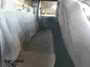 ✅ 2004 Chevrolet Silverado 1500 Z71 • VIN: 2GCEK19T141230921 • Lot: 67518724. Wystawiony na Copart z przebiegiem 108 803 mil mil. Skorzystaj z bezpłatnego archiwum sprzedaży aukcyjnych z USA i zobacz szczegółowy raport historii pojazdu na DreamBid. Zdjęcie 10.