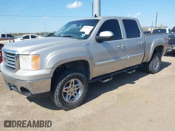 2008 GMC Sierra 1500 Work Truck with VIN 2GTEK133681250886, listed as a IAAI auction lot 41404017 with 221,465 mi miles and . Bid and sale history available at DreamBid. Image 2.