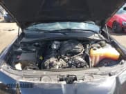 ✅ 2016 Chrysler 300 S • VIN: 2C3CCABGXGH238517 • Lot: 41892657. Wystawiony na IAAI z przebiegiem 83 791 mil. Bezpłatny archiwum sprzedaży aukcyjnych z USA i szczegółowy raport historii pojazdu na DreamBid. Zdjęcie 10.