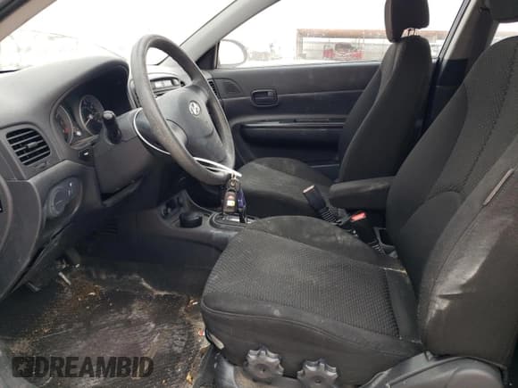 ✅ 2007 Hyundai Accent GS • VIN: KMHCM36CX7U016788 • Лот: 42869375. Опубликован ранее на Copart с пробегом 138 579 миль. Бесплатный доступ к архиву аукционных продаж из США и подробный отчёт об истории автомобиля на DreamBid. Изображение 7.