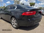 ✅ 2019 Jaguar XE 25t Premium • VIN: SAJAD4FX2KCP51611 • Lot: 59555185. Wystawiony na Copart z przebiegiem 56 200 mil. Bezpłatny archiwum sprzedaży aukcyjnych z USA i szczegółowy raport historii pojazdu na DreamBid. Zdjęcie 3.