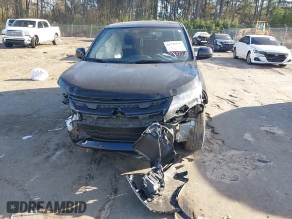 ✅ 2023 Mitsubishi Outlander ES • VIN: JA4ARUAU6PU004151 • Lot: 41739579. Wystawiony na IAAI z przebiegiem 39 948 mil. Bezpłatny archiwum sprzedaży aukcyjnych z USA i szczegółowy raport historii pojazdu na DreamBid. Zdjęcie 13.