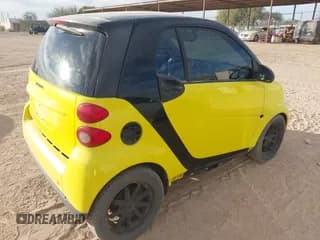 ✅ 2008 Smart fortwo Pure • VIN: WMEEJ31X98K175364 • Lot: 43646837. Wystawiony na IAAI z przebiegiem 172 027 mil. Bezpłatny archiwum sprzedaży aukcyjnych z USA i szczegółowy raport historii pojazdu na DreamBid. Zdjęcie 4.