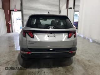 ✅ 2024 Hyundai Tucson SE • VIN: 5NMJA3DE8RH318132 • Lot: 72980374. Wystawiony na Copart z przebiegiem 22 156 mil. Bezpłatny archiwum sprzedaży aukcyjnych z USA i szczegółowy raport historii pojazdu na DreamBid. Zdjęcie 6.