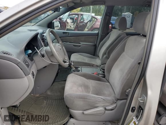 ✅ 2007 Toyota Sienna LE • VIN: 5TDZK23C67S052081 • Lot: 89560425. Listed on Copart with 249,879 mi. Free auction sales archive from the USA and detailed vehicle history report at DreamBid. Image 7.